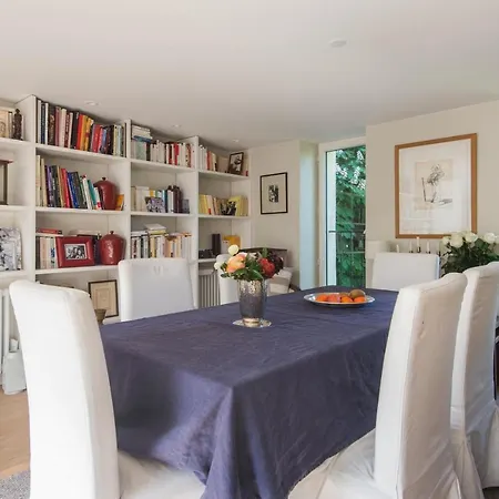 Апартаменты Rue De Bourgogne Iv By Onefinestay Париж