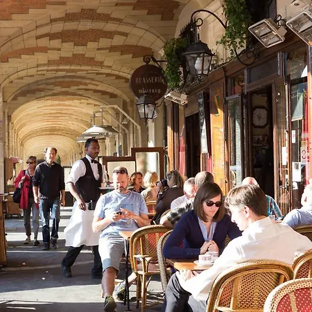 Rue De Bourgogne Iv By Onefinestay Париж
